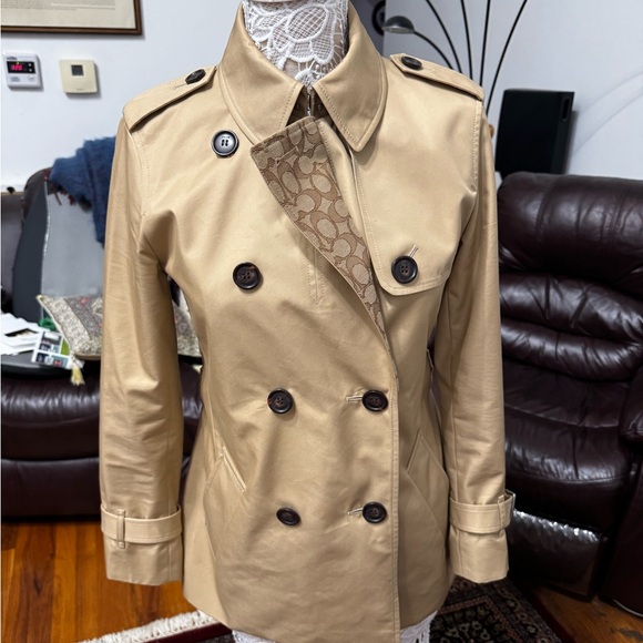 Coach signature Gold and Brown Trench Coat with Timeless Elegance NWT - Picture 2 of 8